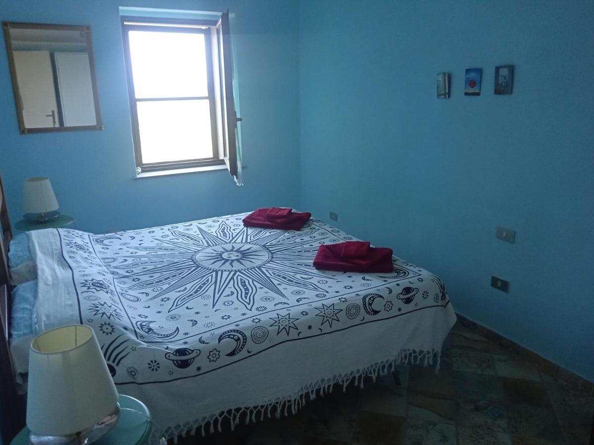 스틴티노 Sa Domo De Afra B&B 외부 사진