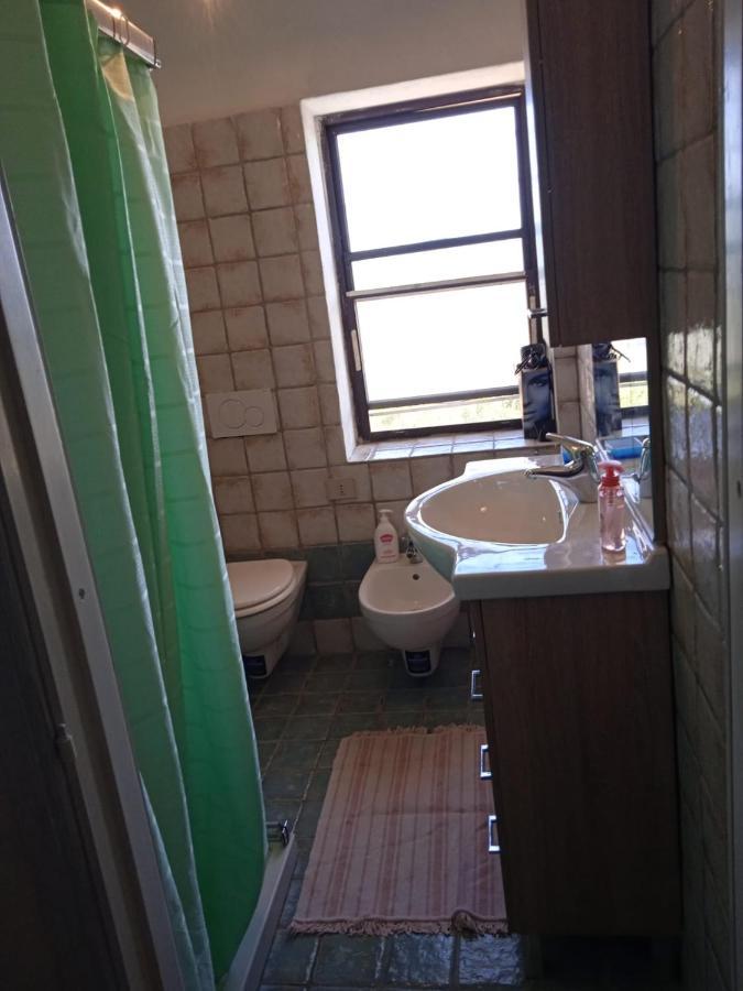 스틴티노 Sa Domo De Afra B&B 외부 사진